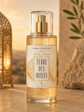 Brume pailletée dorée Terre Des Huiles inspirée des lumières de l’Atlas marocain.