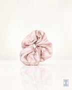 Chouchou rose poudré Terre Des Huiles, gamme soie